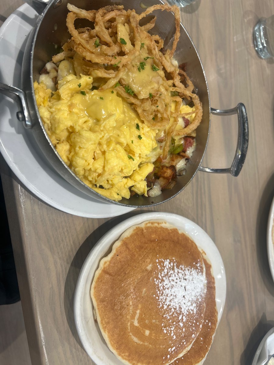 TNS | Tent is at the Gym tweet media