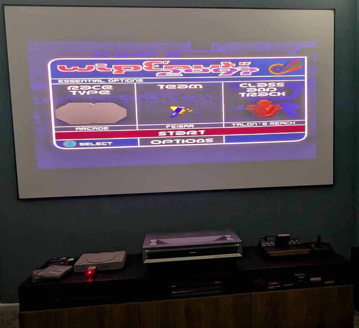 Console Revive tweet media