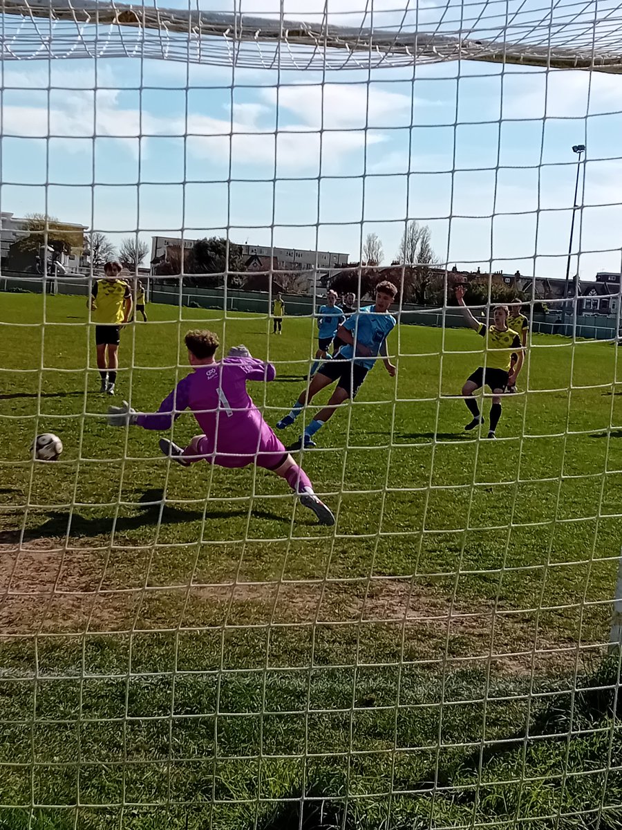 Chris Piper tweet media