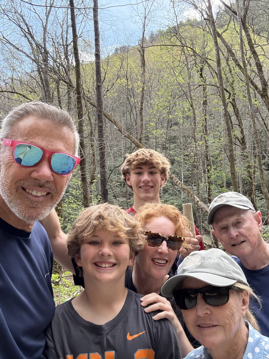 LukeLane2028's tweet photo. Grateful doesn’t even begin to cover it. 🙏 This Easter break, I got the greatest gift — time with my family in the mountains of western NC. Spring in the Appalachians hits different… Blessed beyond measure. 🌿 #Easter #WesternNC #AppalachianSpring #Grateful #FamilyFirst #FaithFamilyFootball