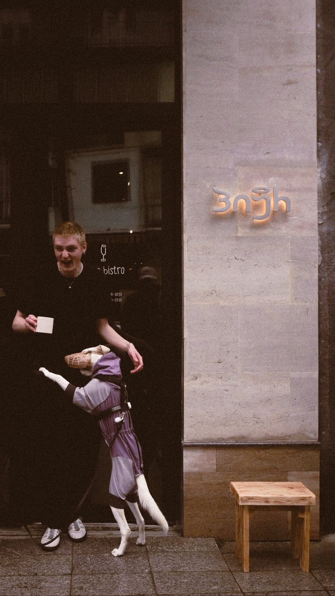 olga mark tweet media