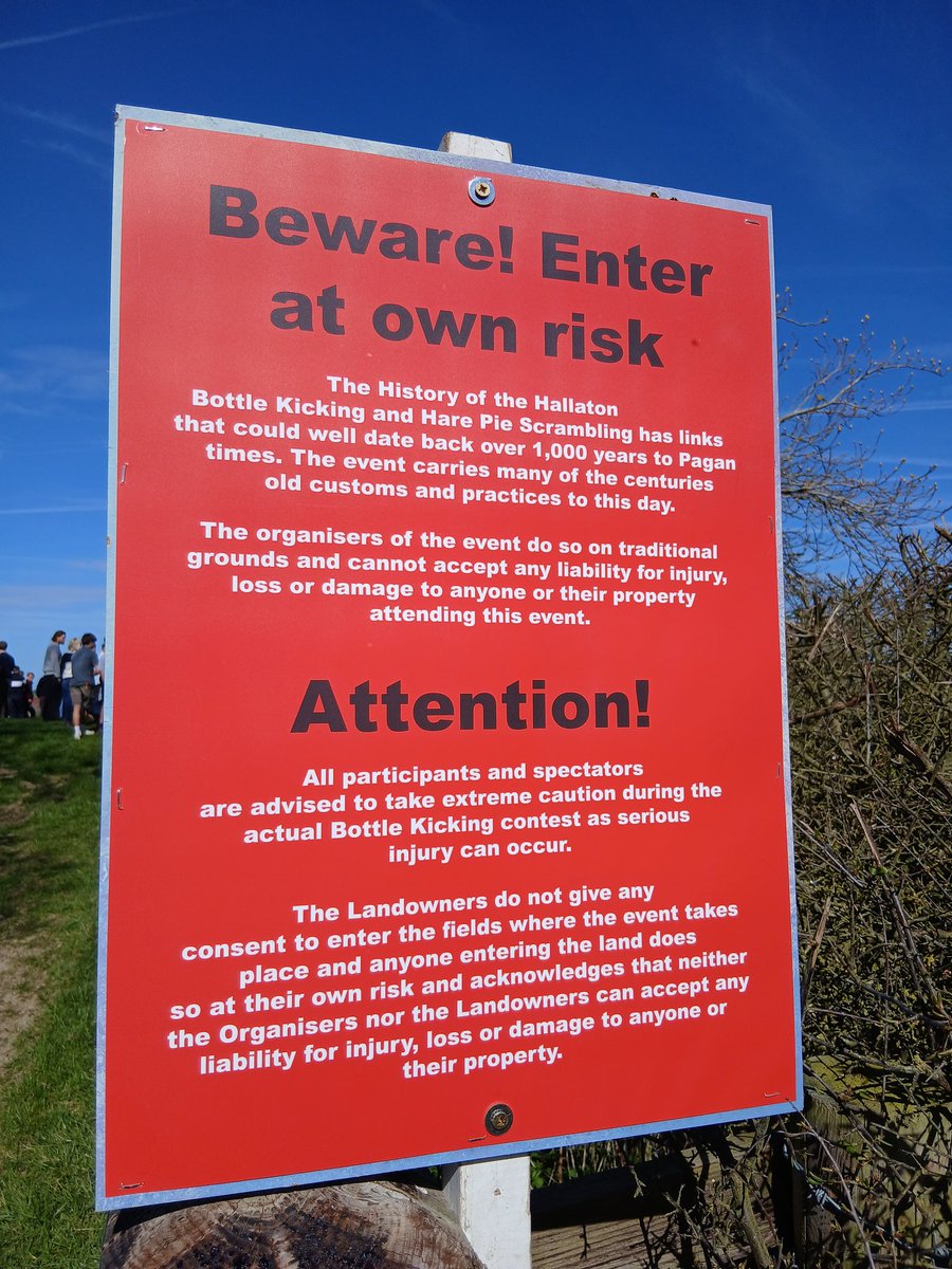 nicholas_hogg's tweet image. Sunny skies for the #EasterMonday Bottle Kicking match between Hallaton and Medbourne. Villagers wrestle and brawl a keg in an effort to carry it over the parish boundary, while spectators try to avoid the rolling mob. They've been fighting for over 400 years...