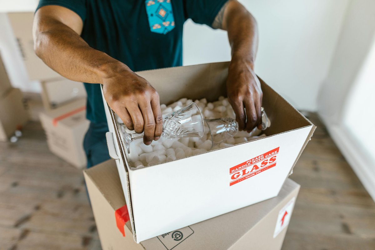 Mount Hermon Road Self-Storage provides affordable storage units for household, business and student use. If you’d like a tour of our facility, give us a call or come by during our opening hours. We’d love to see you 😀📦