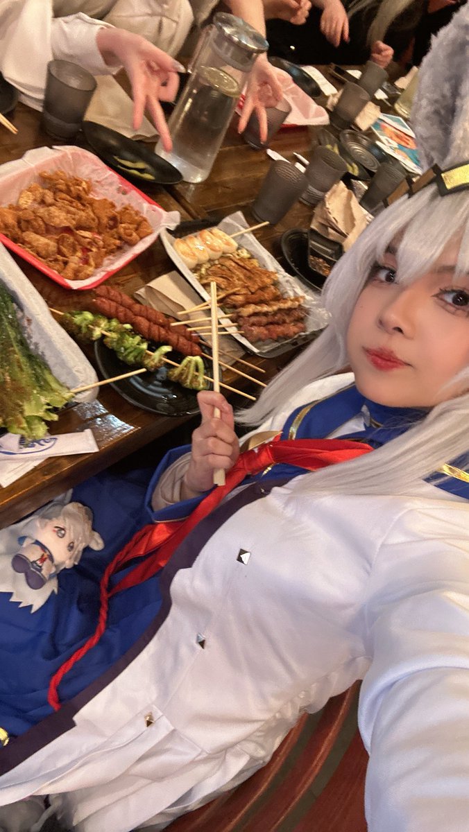 Velle 🔜 Weebcon tweet media