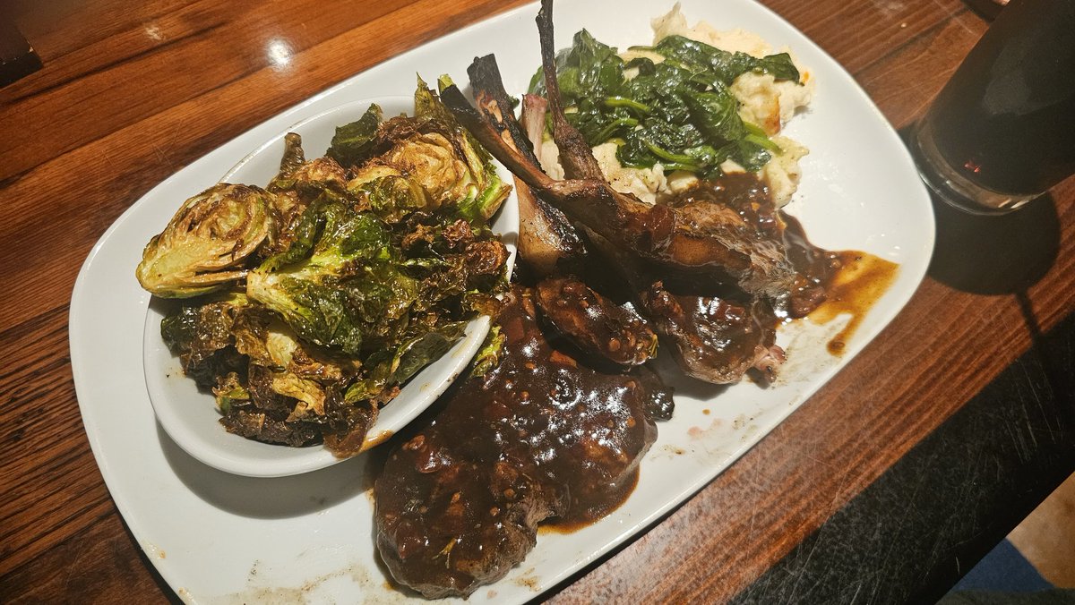 PrincessNeshh 👑 tweet media