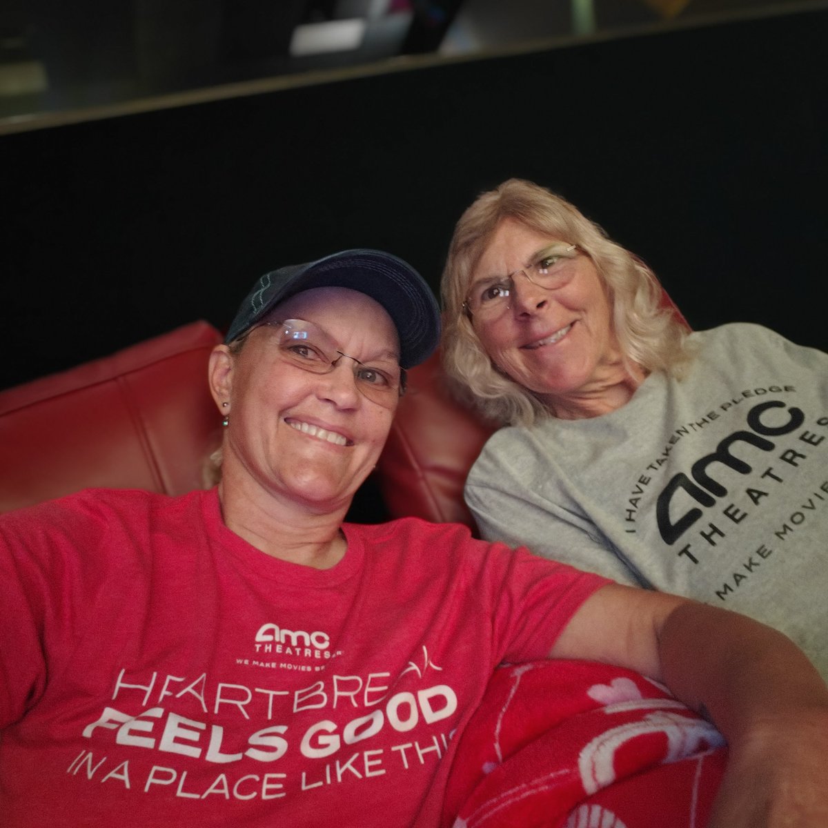 ✰ ƤƠƲƝƇЄ PARODY ✰ 🚀 tweet media