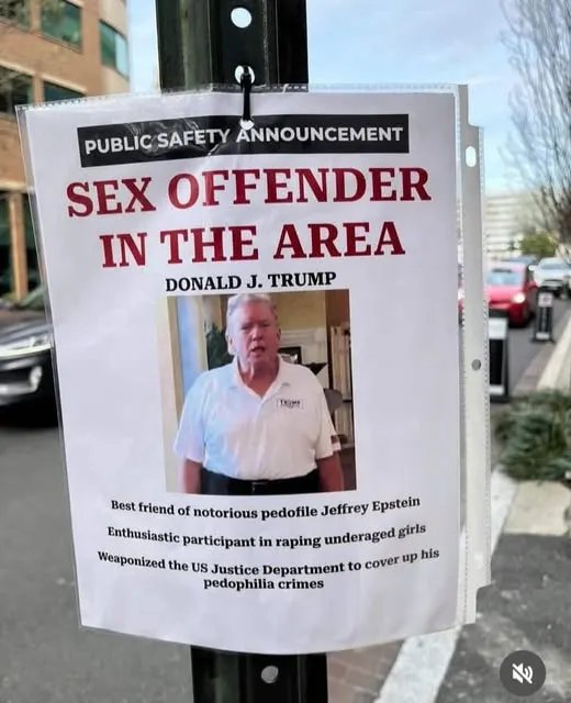 Dismayed Idaho Agoraphobe tweet media