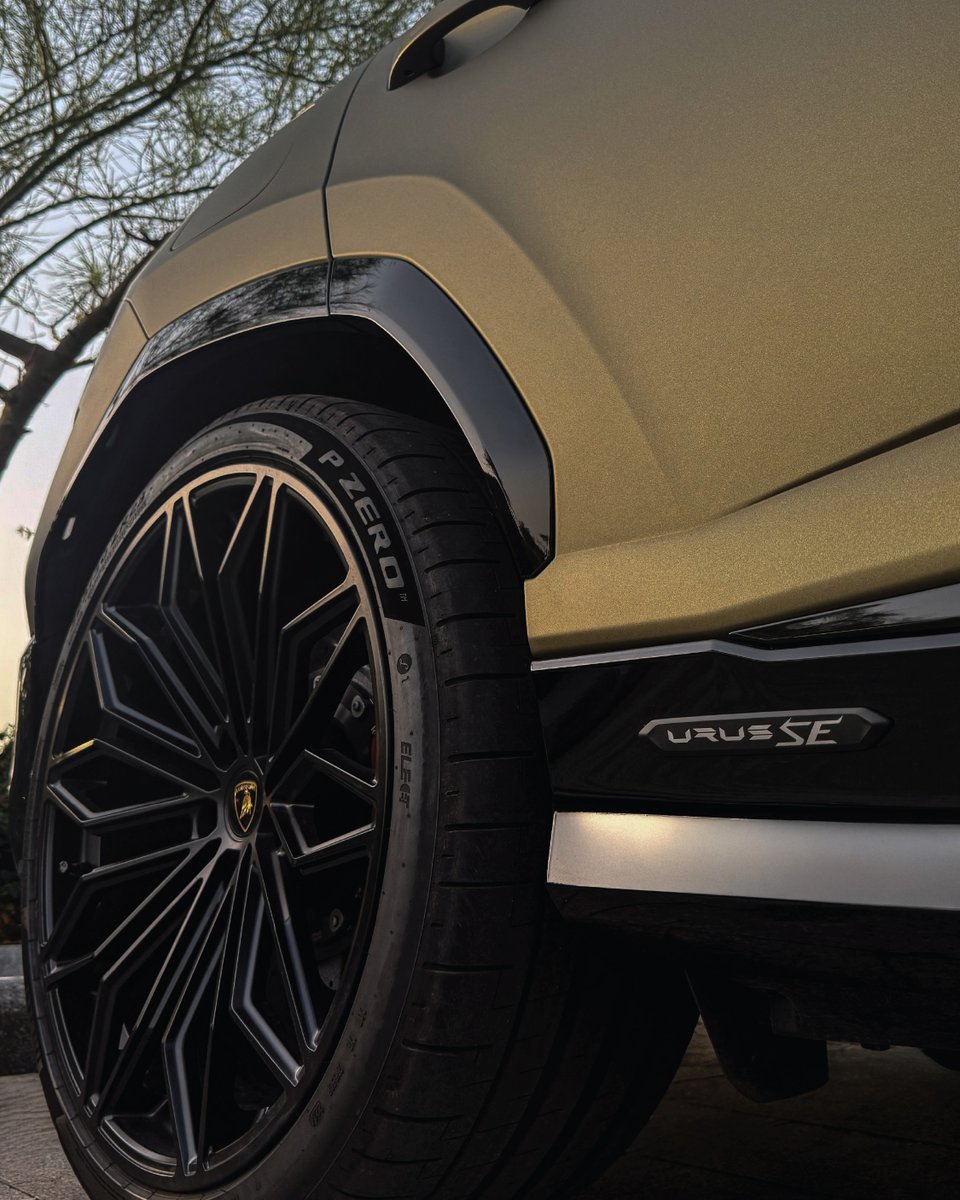 من قلب جدة، تنطلق Urus SE بقوة وثقة.

#ساماكو #ساماكو_للسيارات
#Lamborghini #Lamborghinisaudi #Lamborghinijeddah #Samaco #SamacoMotors #UrusSE #DareToLiveMore