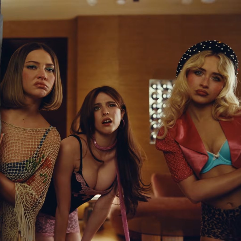 bri MET SABRINA ๐ is feeling very lesbian tweet media