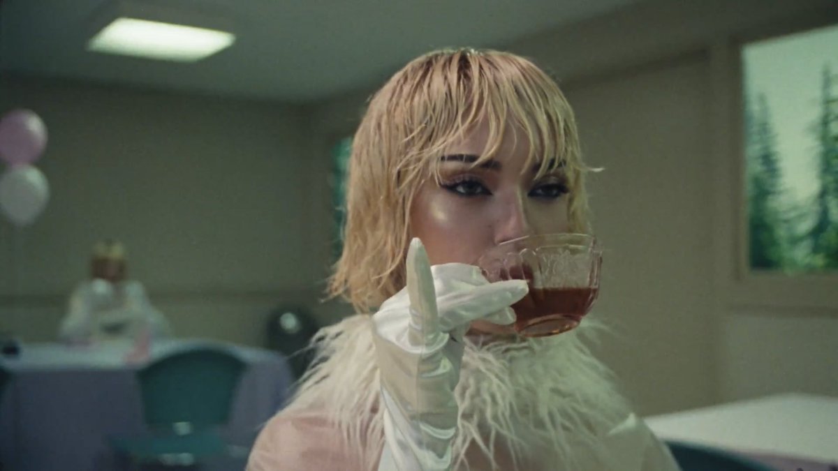 dani ⁶ tweet media