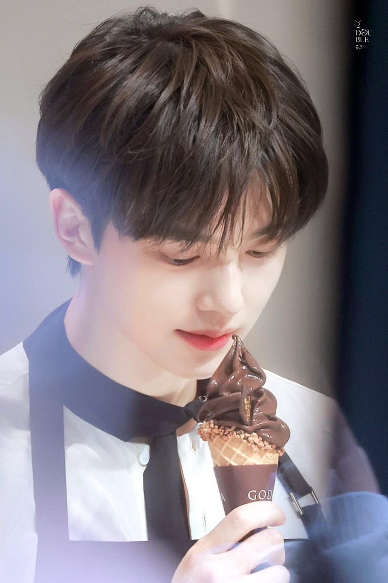 송강 얼굴 tweet media