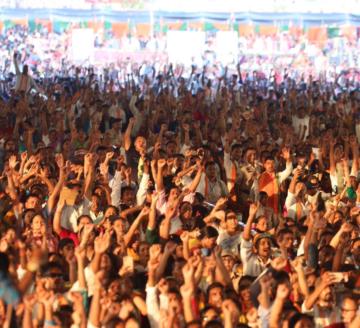 Narendra Modi tweet media