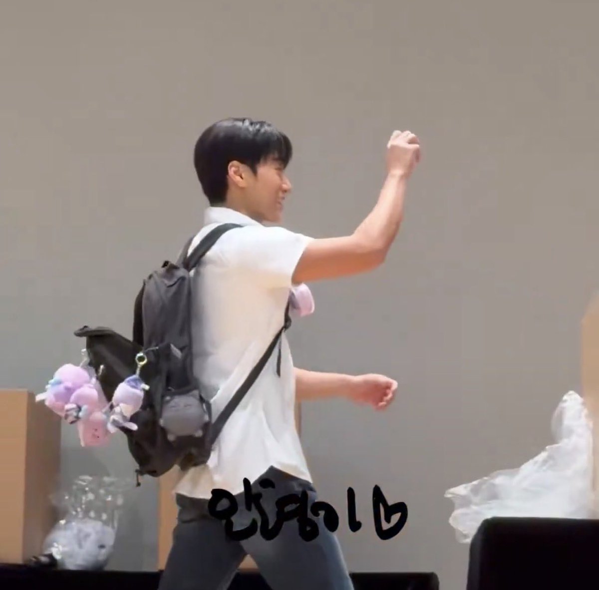 moon✦︎ tweet media