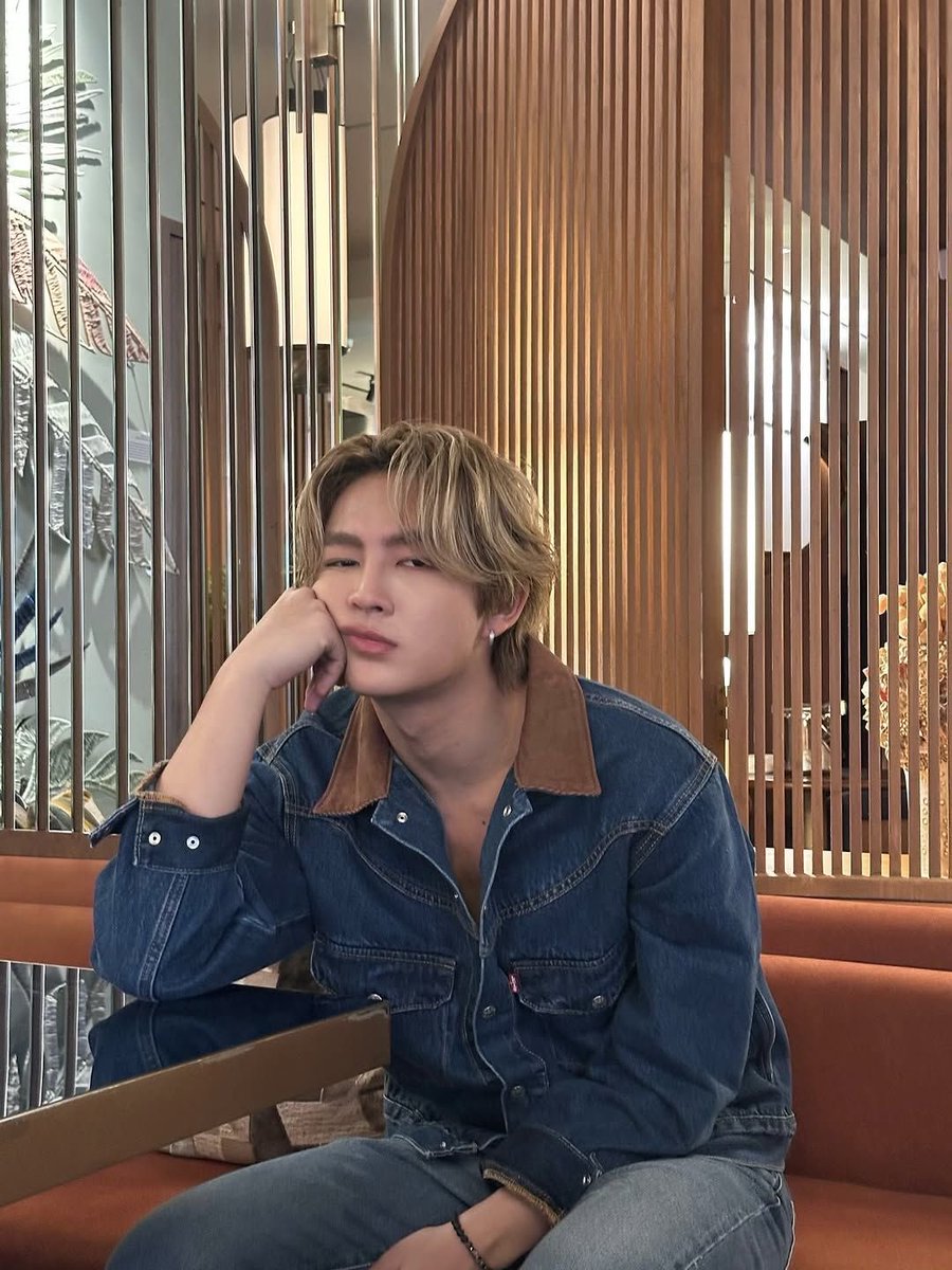 นินิ ໒꒱·゚ tweet media