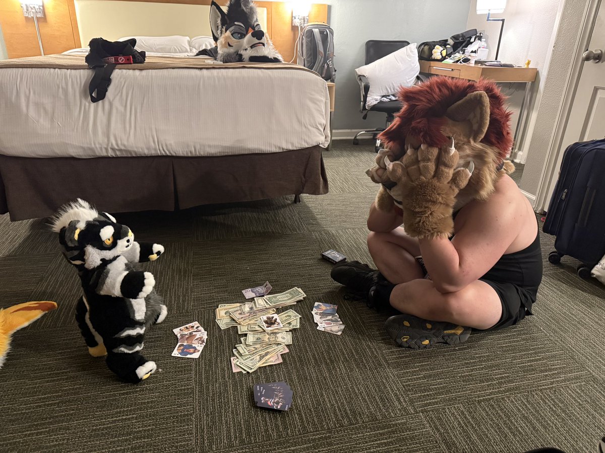 𝑅𝐸𝑉𝐸𝐿𝐼𝑂𝑁 🔜 FWA, AC tweet media