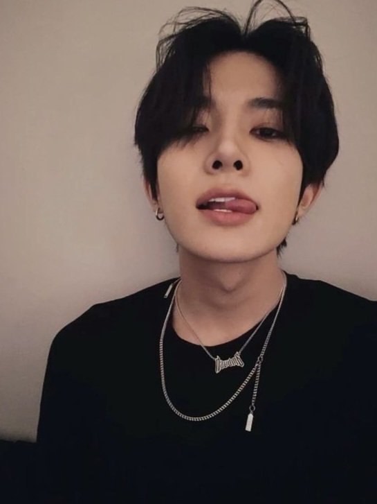 𝐦𝐨𝐘𝐚 𝐤𝐚𝐧𝐠𝐞𝐧 𝐝𝐨𝐧𝐠𝐰𝐞𝐧 🪅 tweet media