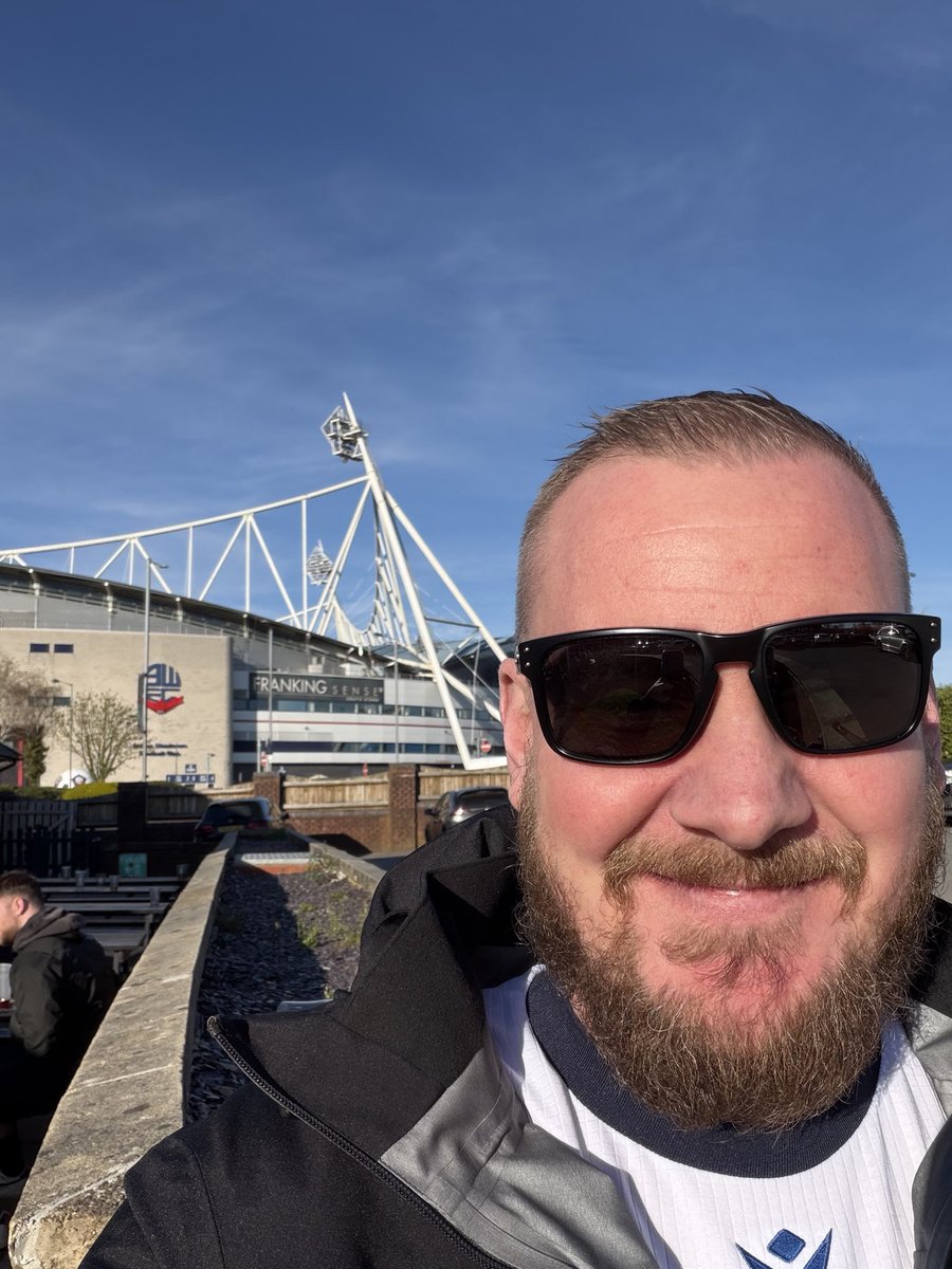 Adam Holmes tweet media