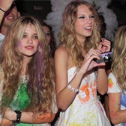 sky ferreira archive tweet media