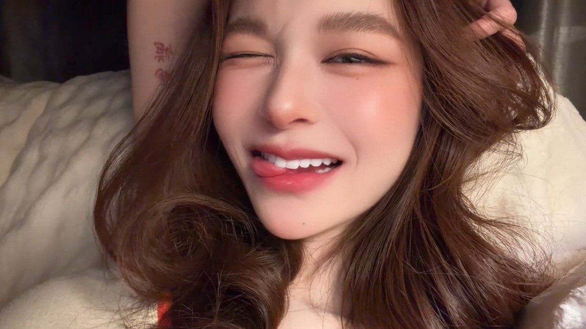 Yuriyuki 💜🦌🐬 tweet media