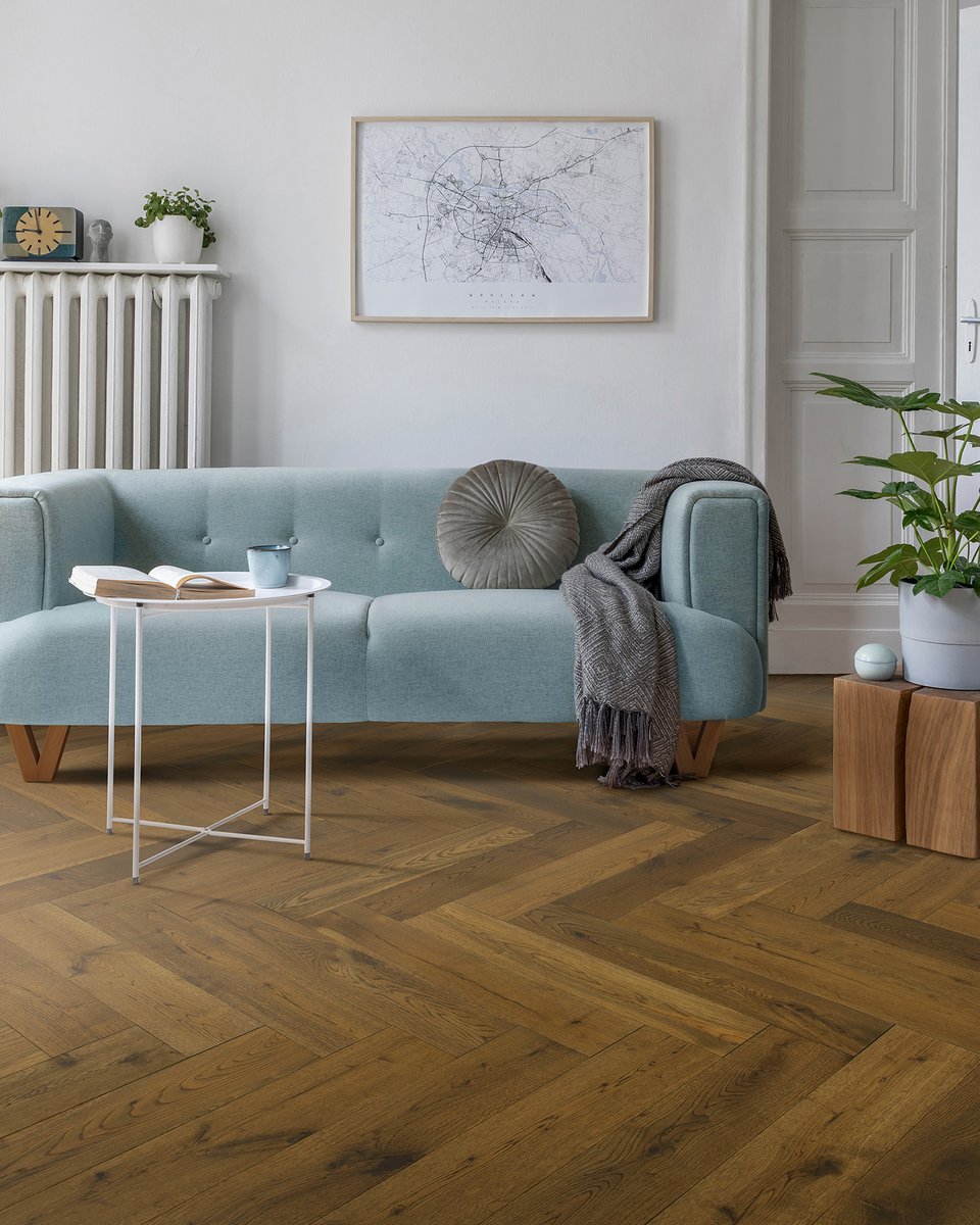 Transform your home with the timeless elegance of our Dark Smoked Oak Herringbone. Brushed, UV oiled, and stunning. (F4907) ✨

#HerringboneFloor #ParquetFlooring #OakFloors #SmokedOak #DarkWoodFloors