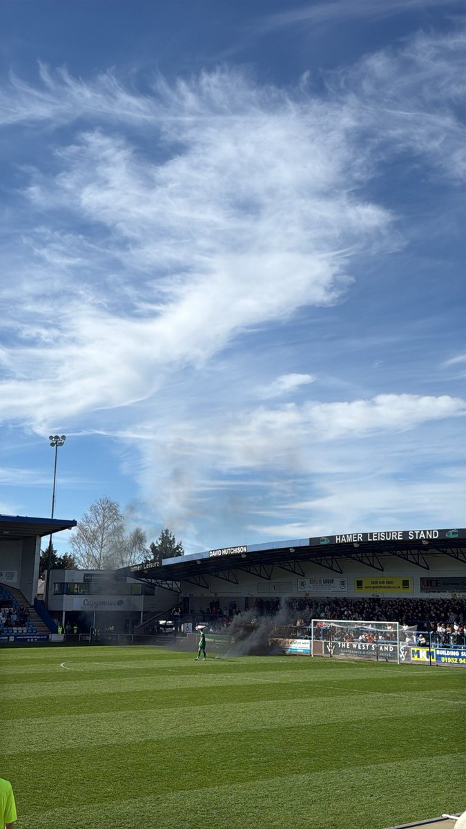 fc_travel_'s tweet image. Ref being shit and Telfords chances of making the playoffs well and truly over. 

However it have been a great season for the bucks 👏🏻

AFC Telford 1-2 Kidderminster 

🏆 Conference north - 6th tier
🏟️ New Bucks Head 
🎟️ £17
👥 2,336
🕰️ 15:00

#groundhopping