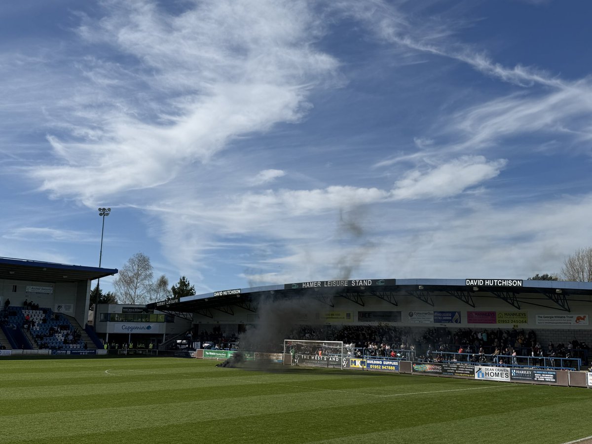 fc_travel_'s tweet image. Ref being shit and Telfords chances of making the playoffs well and truly over. 

However it have been a great season for the bucks 👏🏻

AFC Telford 1-2 Kidderminster 

🏆 Conference north - 6th tier
🏟️ New Bucks Head 
🎟️ £17
👥 2,336
🕰️ 15:00

#groundhopping