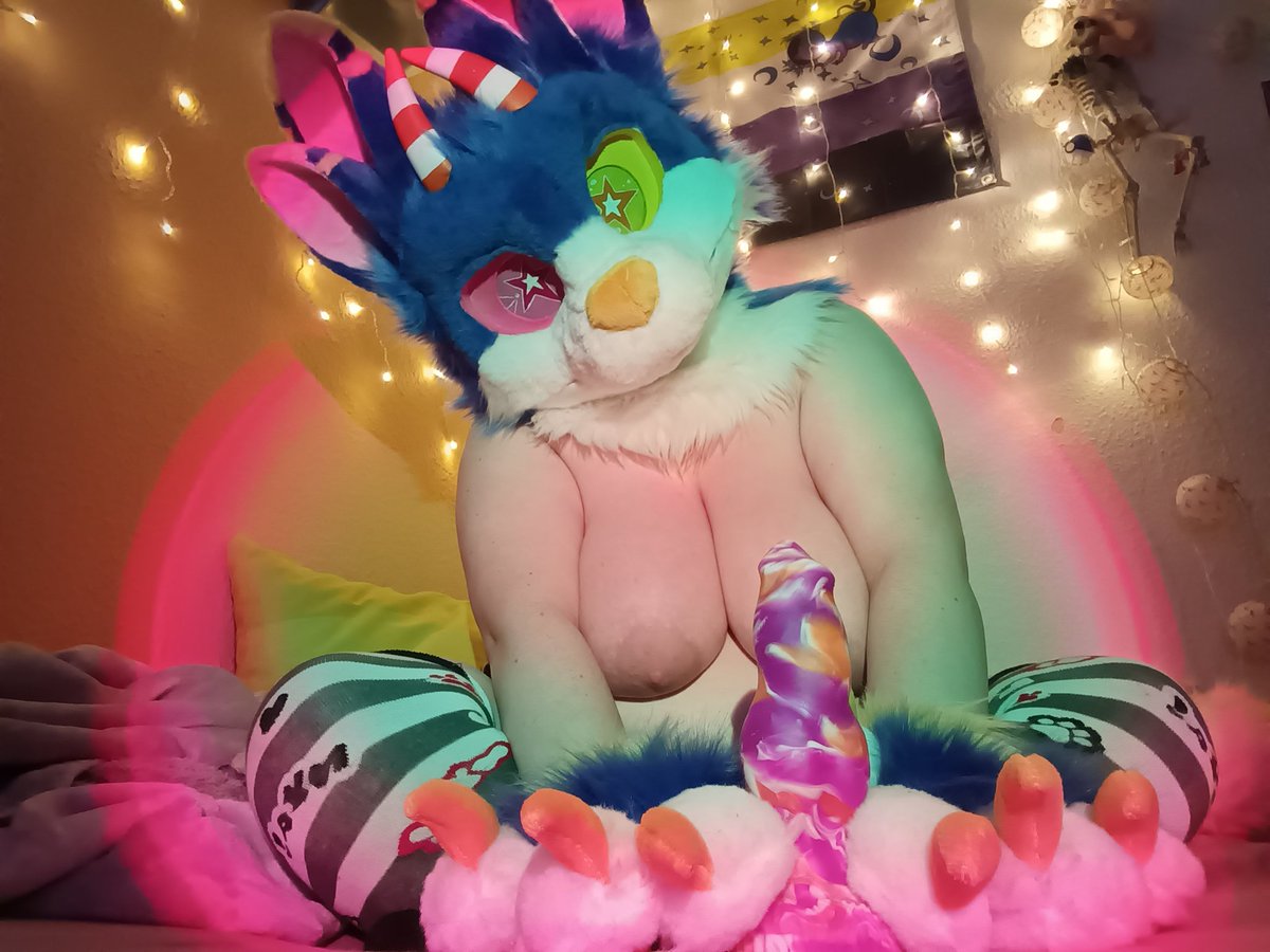 tomatowolfAD's tweet photo. ;)

#MurrsuitMonday https://t.co/VUnMpqaDYI