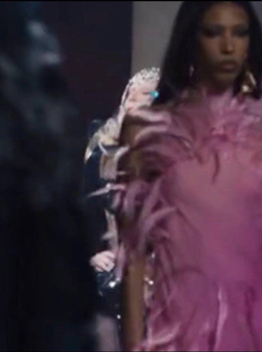 Info Lady Gaga tweet media