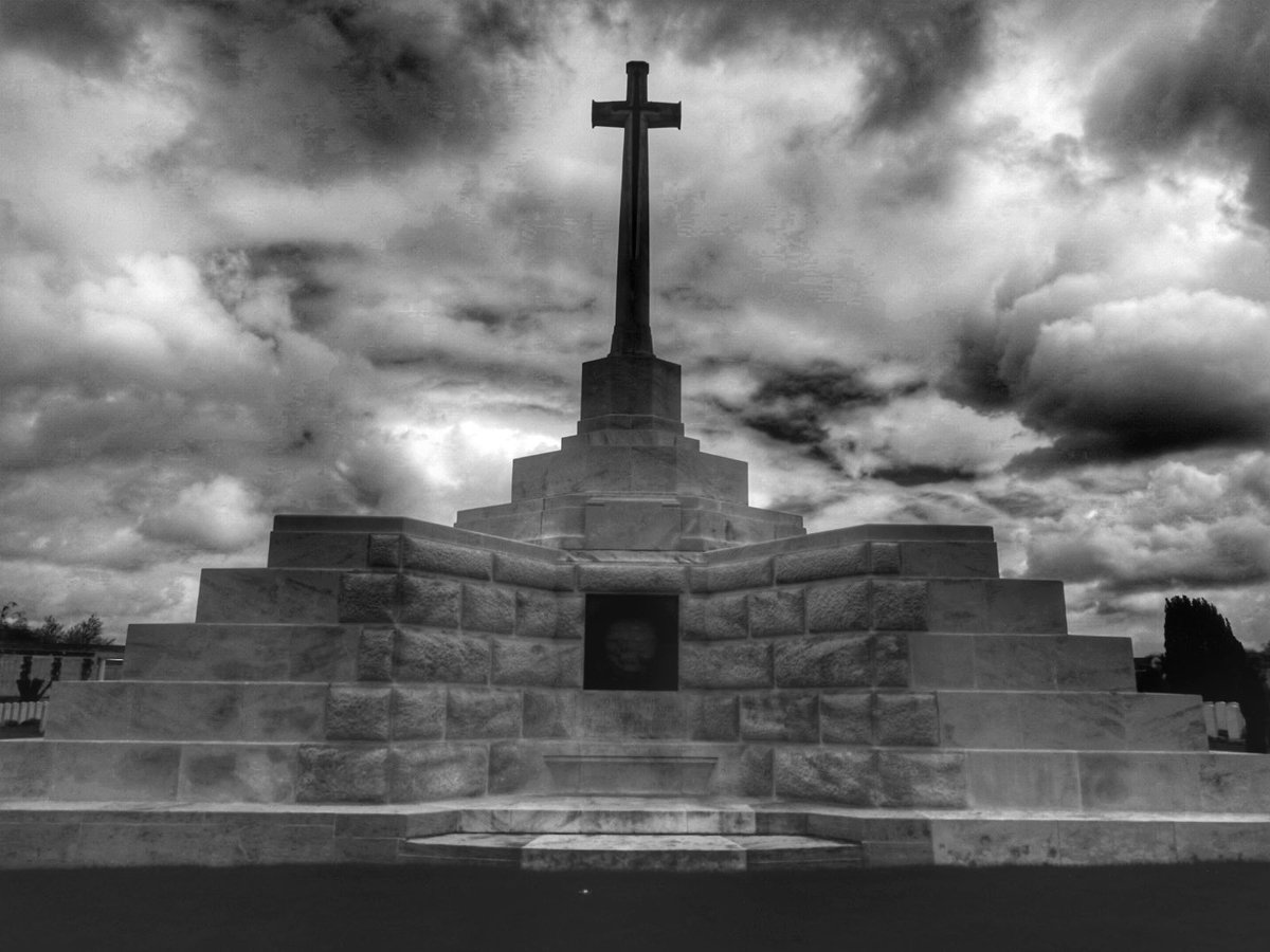 Andrew Holmes tweet media