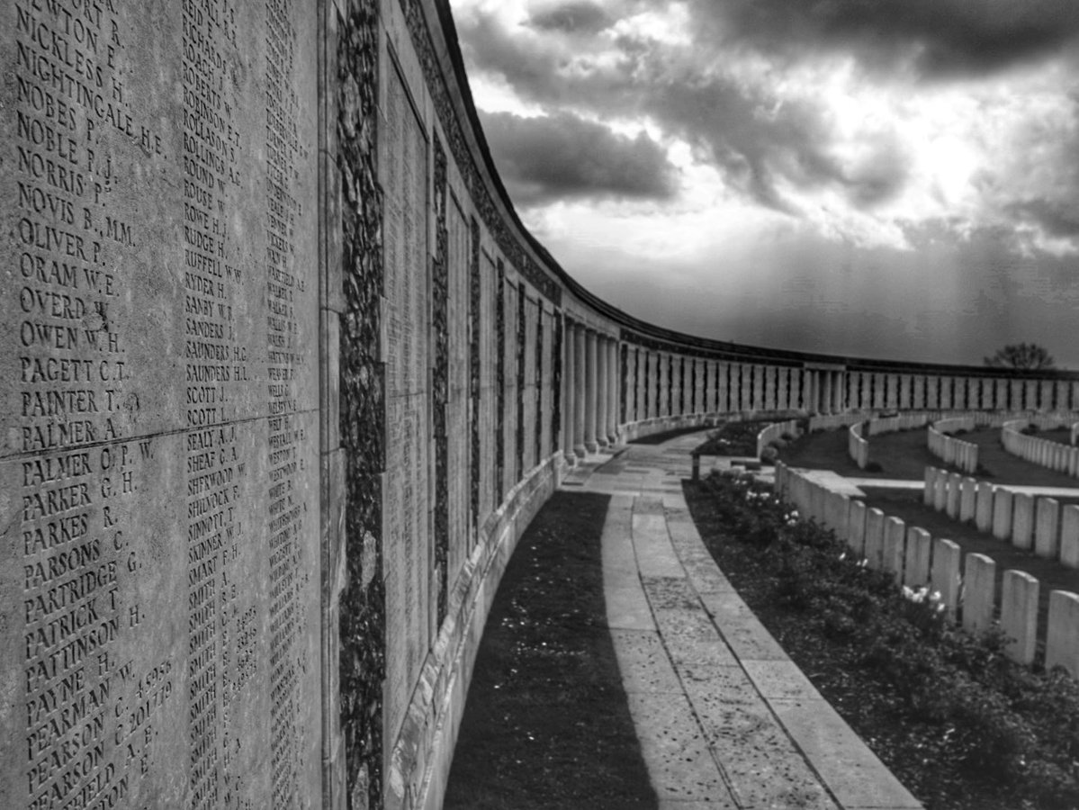 Andrew Holmes tweet media