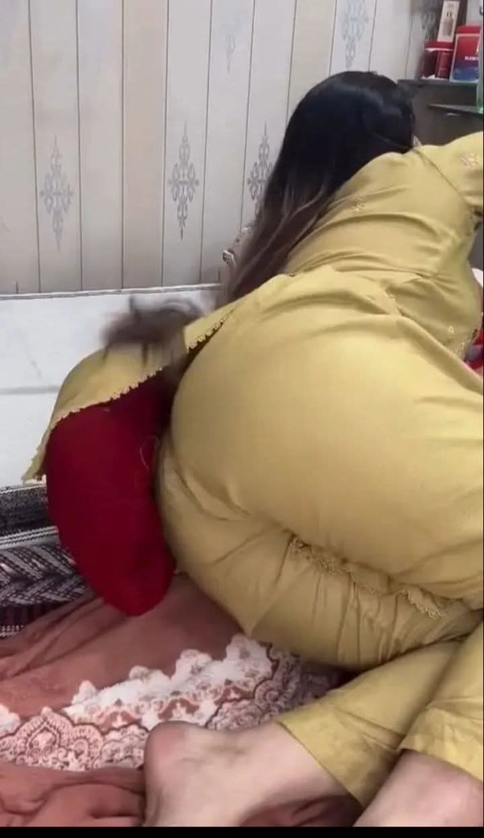 Askhan48541508's tweet image. Have her beautiful round ass $spanking right #now