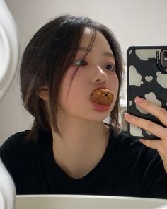 Albina Cowser tweet media