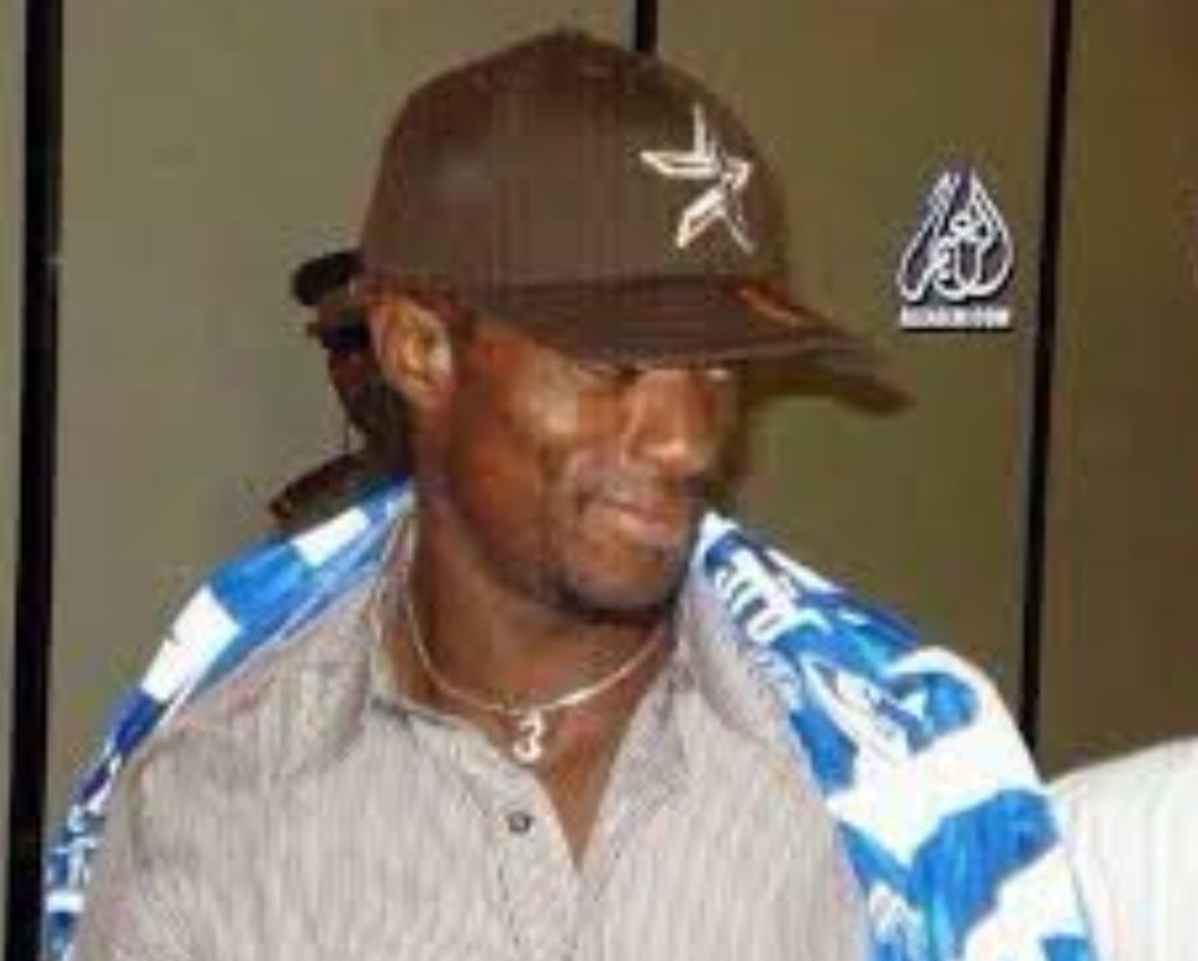 𝐂heb 𝐑akan tweet media