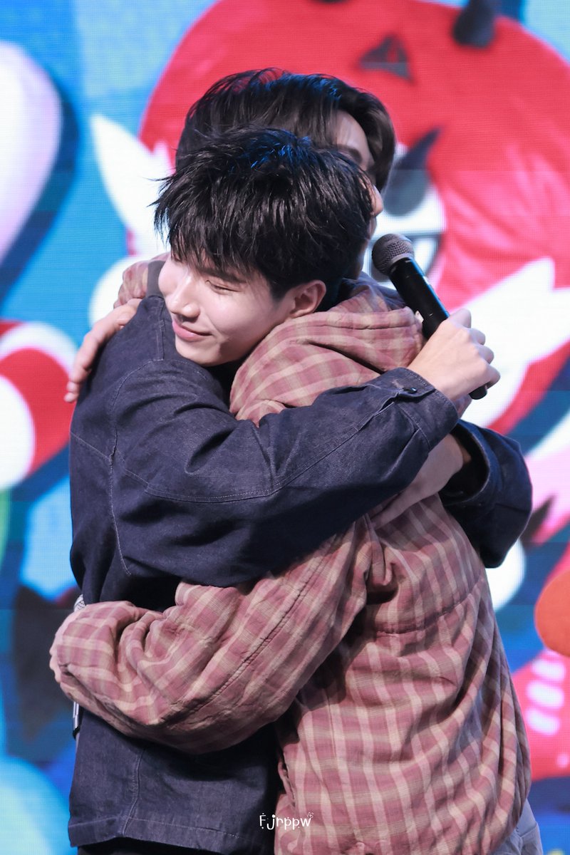 JinF⋆🍀.˚ tweet media