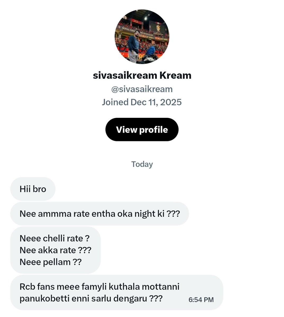 Elanti chethana kodukulu antha RCB dantlo ne untaru  entlo ayya amma sarigga penchakapothe elane thayaraitharu edaina anali anukunte nannu anu intlo vallani enduku lagutharra , elanti fans unnanduku kohli kuda siggu paduthadu konchem marandi