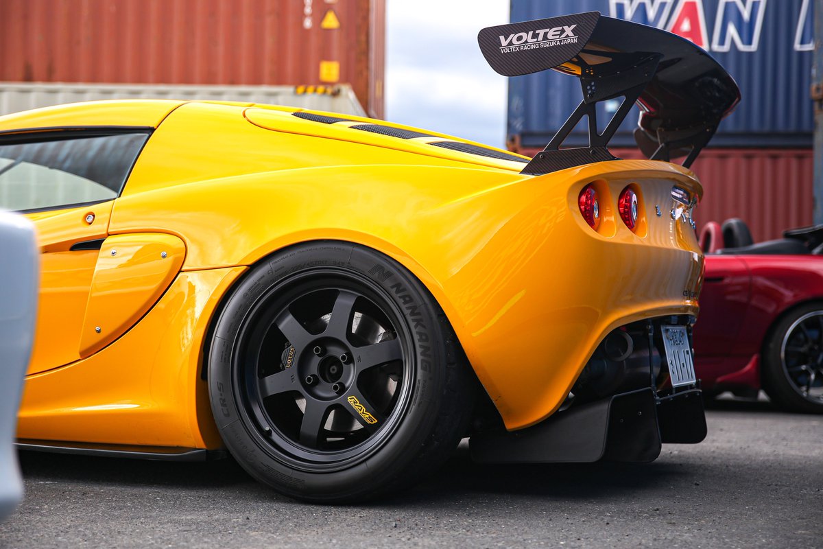 ガスト tweet media