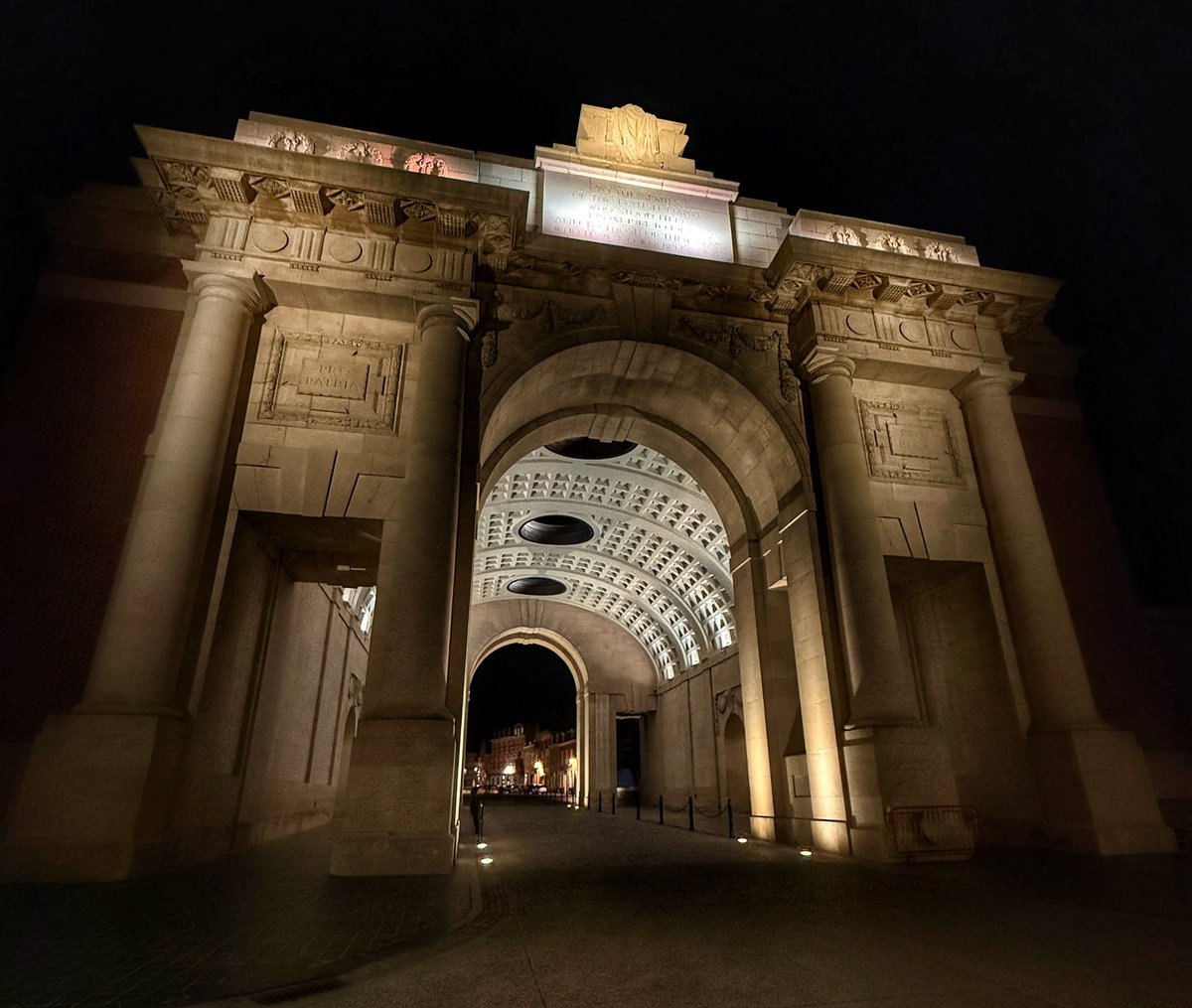 Andrew Holmes tweet media