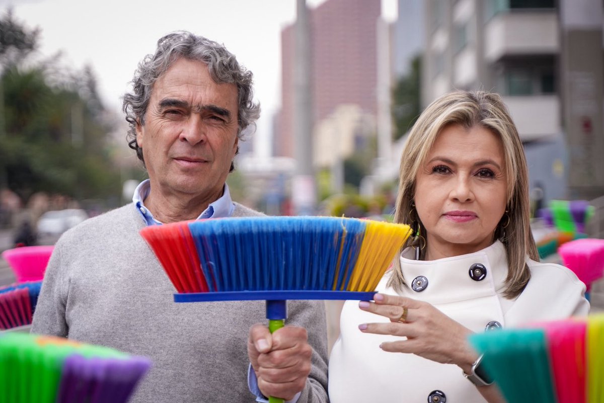 Sergio Fajardo tweet media