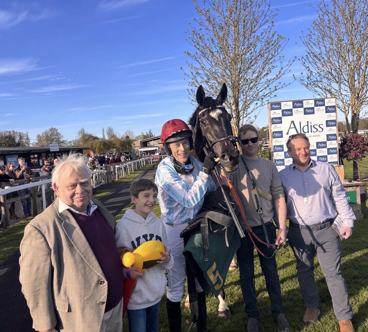 Lucy Snowden tweet media