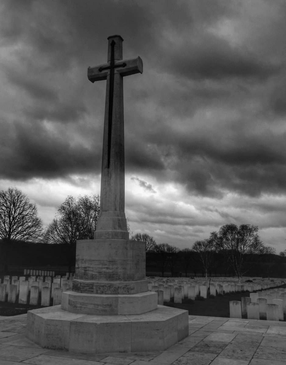 Andrew Holmes tweet media