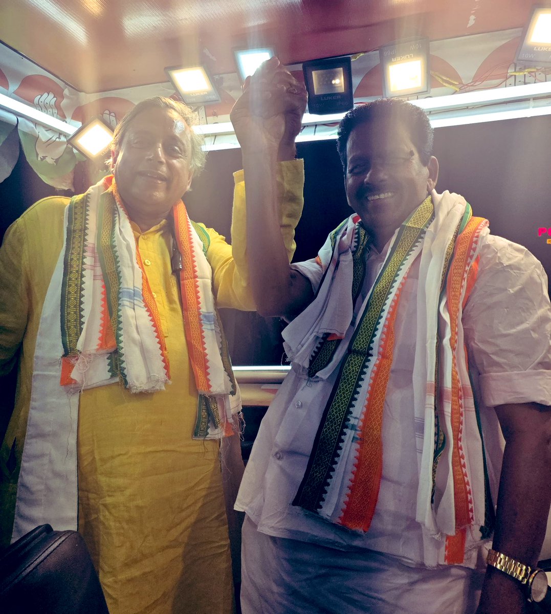 Shashi Tharoor tweet media