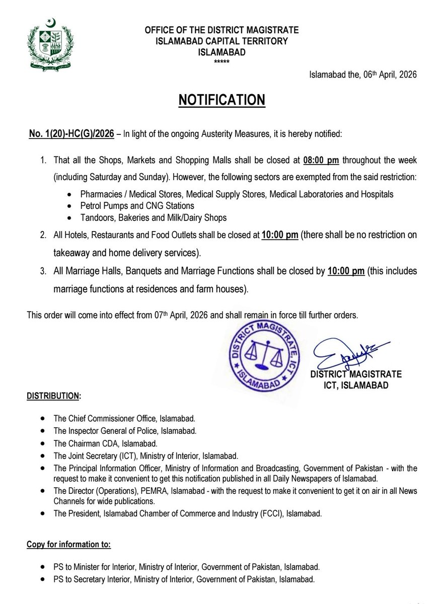 dcislamabad's tweet image. District Administration Islamabad has issued new timings for commercial activities in light of ongoing austerity measures.
All shops, markets, and shopping malls will close at 8:00 PM, while restaurants, food outlets, and marriage halls will close by 10:00 PM. Essential services