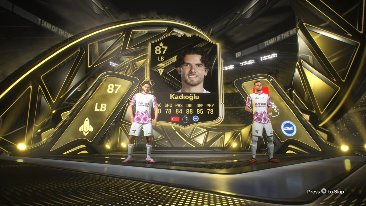 AlexBVB045 tweet media