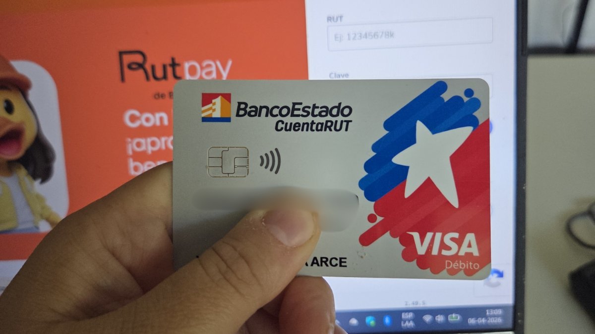 Cooperativa's tweet photo. CuentaRUT eliminará el cobro de 300 pesos por transferencias a otros bancos #Cooperativa90 https://t.co/fSas7TaIIr https://t.co/dI5IVD6jre