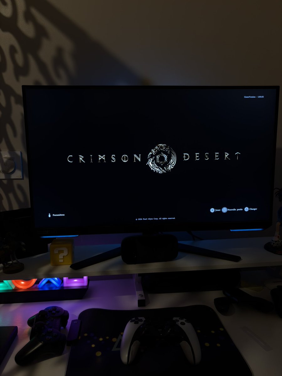 بعد حوالي أكثر من ١٤٠ ساعة من اللعب و التجول في أرجاء Pywel أتوقع أقدر أعطيكم رأيي الخاص في Crimson Desert :
➕عالم في غاية الجمال ؛ الحيوية ؛ تنوع التضاريس ؛ و التفاعل ؛ قمة المتعة و أنت تجوب أرجاءه و تكتشف خباياه.
➕أسلوب قتال سريع و ممتع بأي سلاح كان ؛ مع قدرات متنوعة تجعل