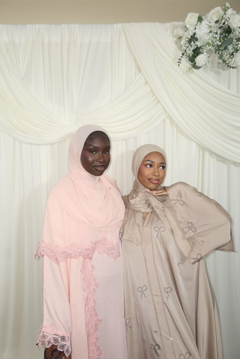 A °❀⋆.ೃ࿔*:･ tweet media