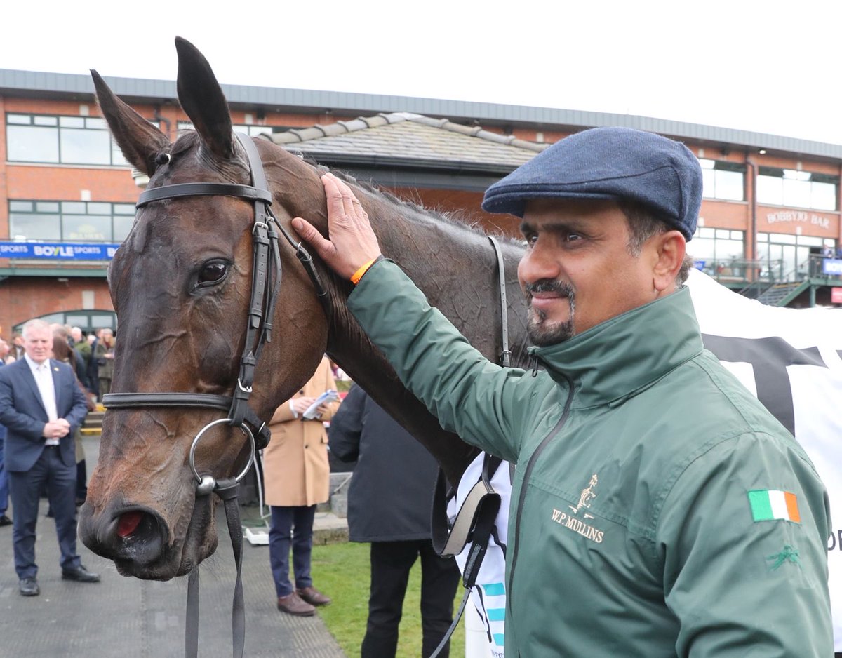 WillieMullinsNH's tweet photo. Proof that class never fades 💙

Energumene and @PTownend land the Grade 2 Underwriting Exchange @Fairyhouse Chase this afternoon 🙌🥇

Congratulations to owner Tony Bloom and groom Imran 👏

📸 Caroline Norris https://t.co/hRehTIjAEC