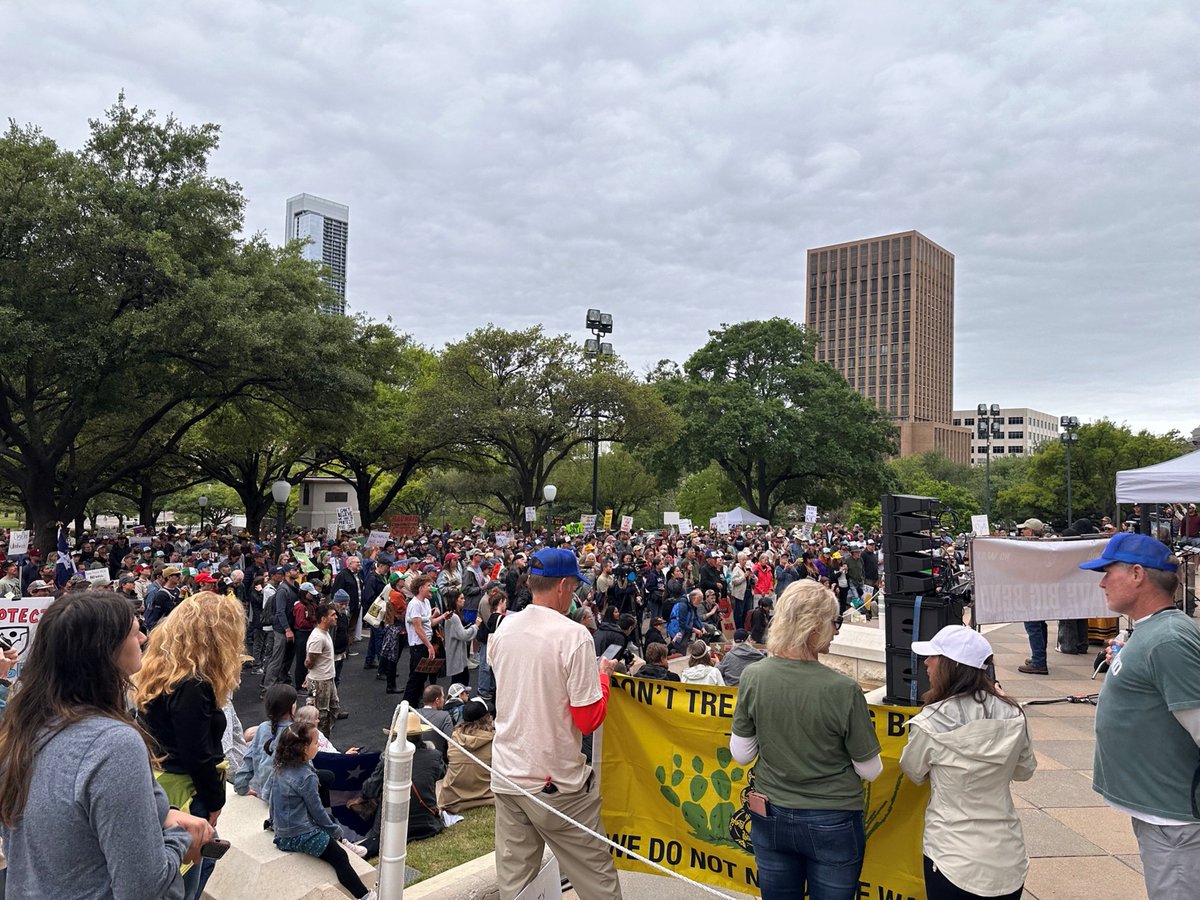 Lloyd Doggett tweet media
