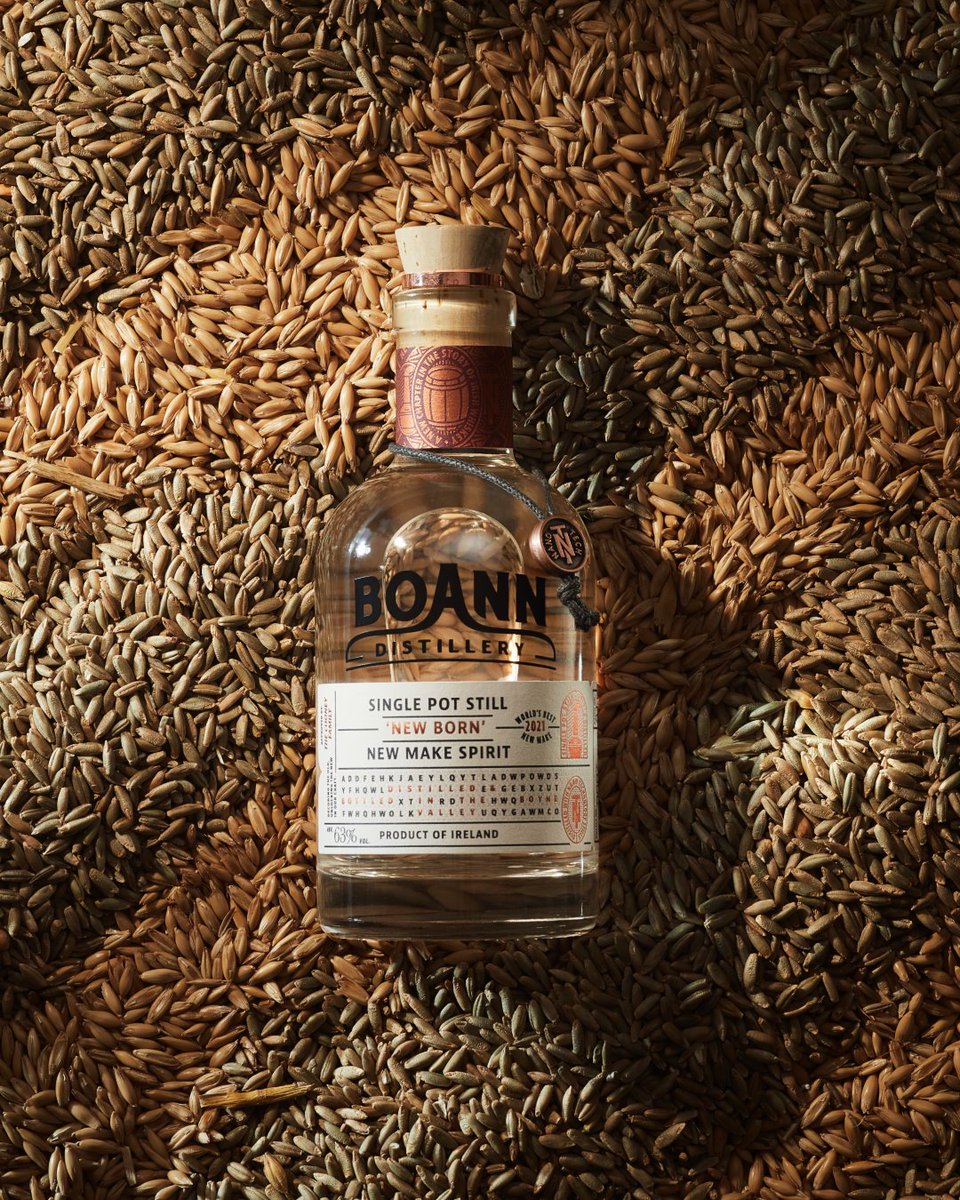 Boanndistillery's tweet photo. Born in the #BoyneValley
Boann's #SinglePotStill “New Born” New Make Spirit, is crafted from a mash of 40% malted barley, 55% green barley, 3.75% oats &amp; 1.25% rye.

Find out more at https://t.co/6o1hcmSREP

#BoannDistillery #PotStill #NewMakeSpirit #MixedMashBill https://t.co/4jhmXqSOse