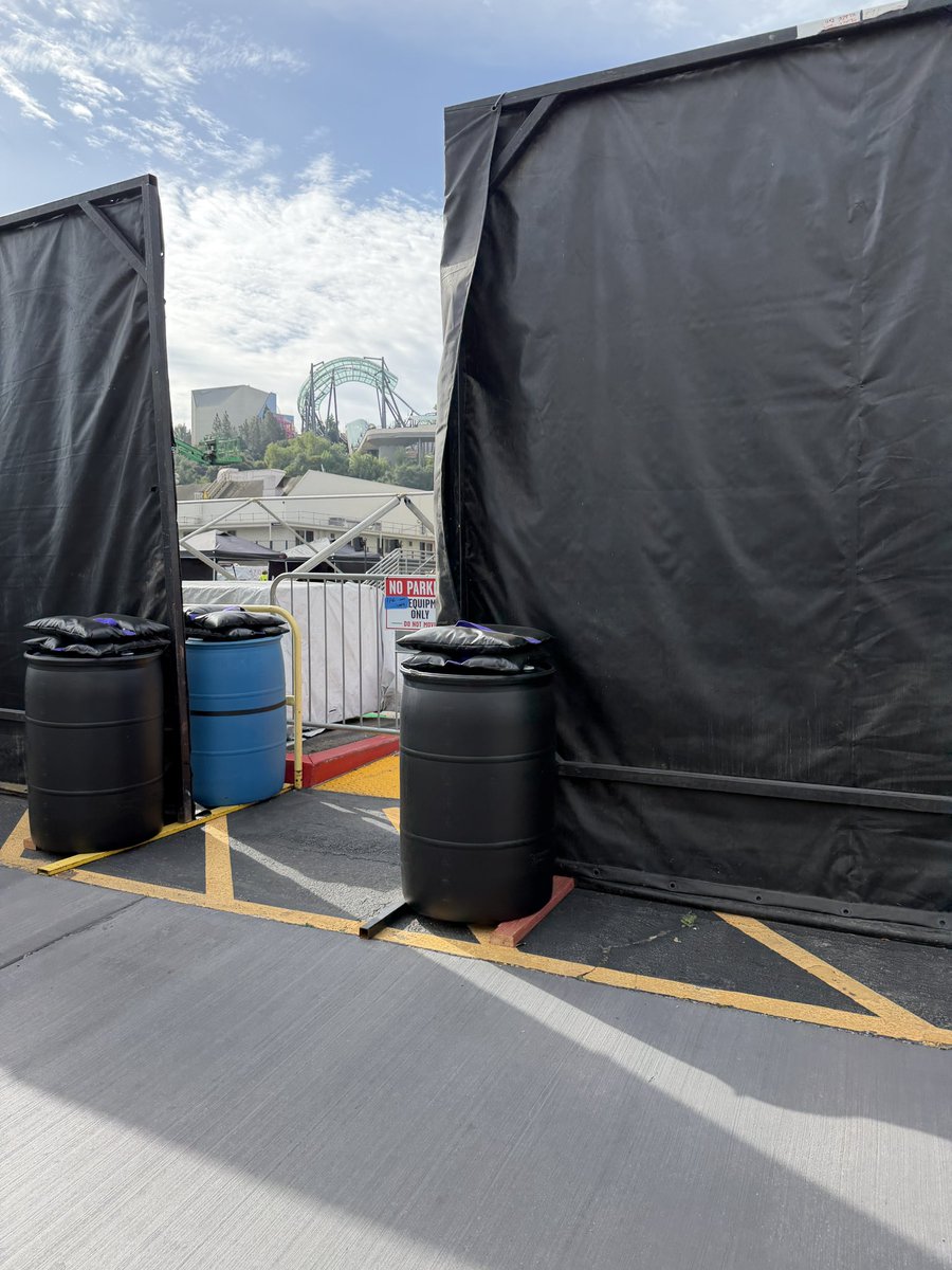 SoCalirific tweet media